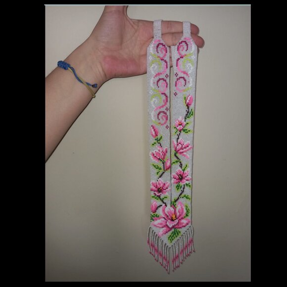 🌸 Gerdan made of beads with a magnolia flower 🌸 - Picture 5 of 5